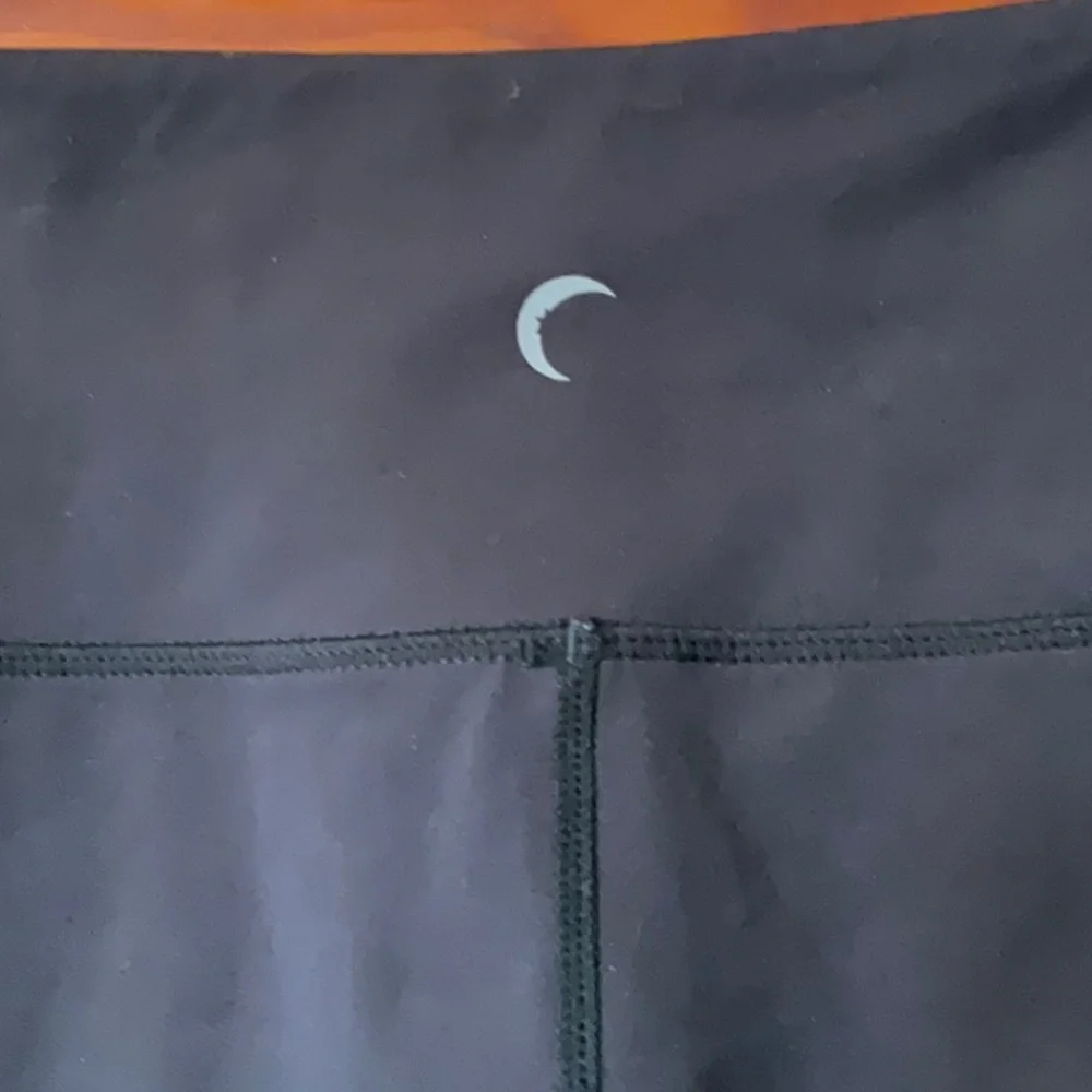 Black and Brown Colorblock Leggings - Picture 3 of 4